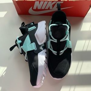 Nike huarache city low